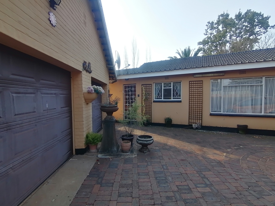 3 Bedroom Property for Sale in Stilfontein Ext 4 North West